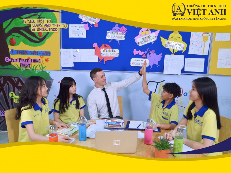 Trường TH THCS THPT Việt Anh