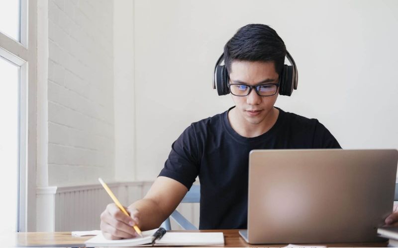 tiêu chí quan trọng khi chọn app học tiếng anh